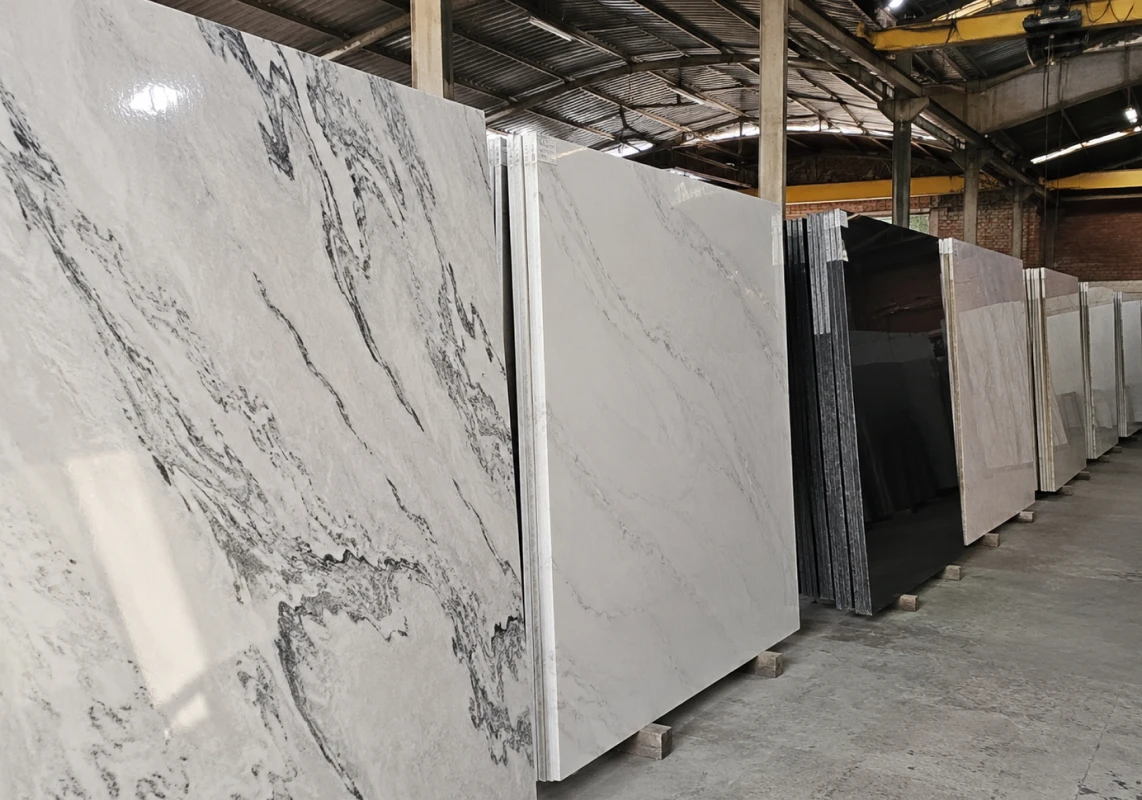 Showroom da Revegran com materiais expostos para marmorarias